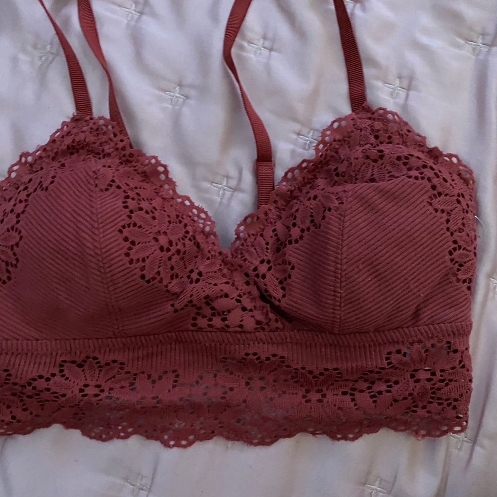 Bralettes - Picture 2 of 9